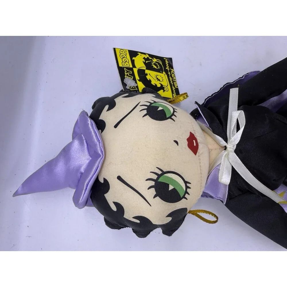 Vintage 2000 Kellytoy Betty Boop 17” Cape Betty w/ Broom Halloween Witch Plush